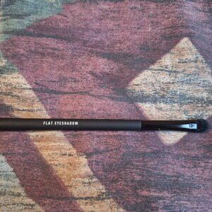 Mecca Max - Flat Eyeshadow Brush